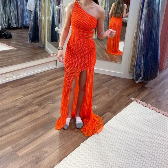 Sherri hill prom dress